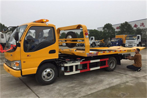 周口店哪里有拖车服务