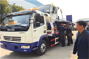 周口店汽车道路救援拖车价格